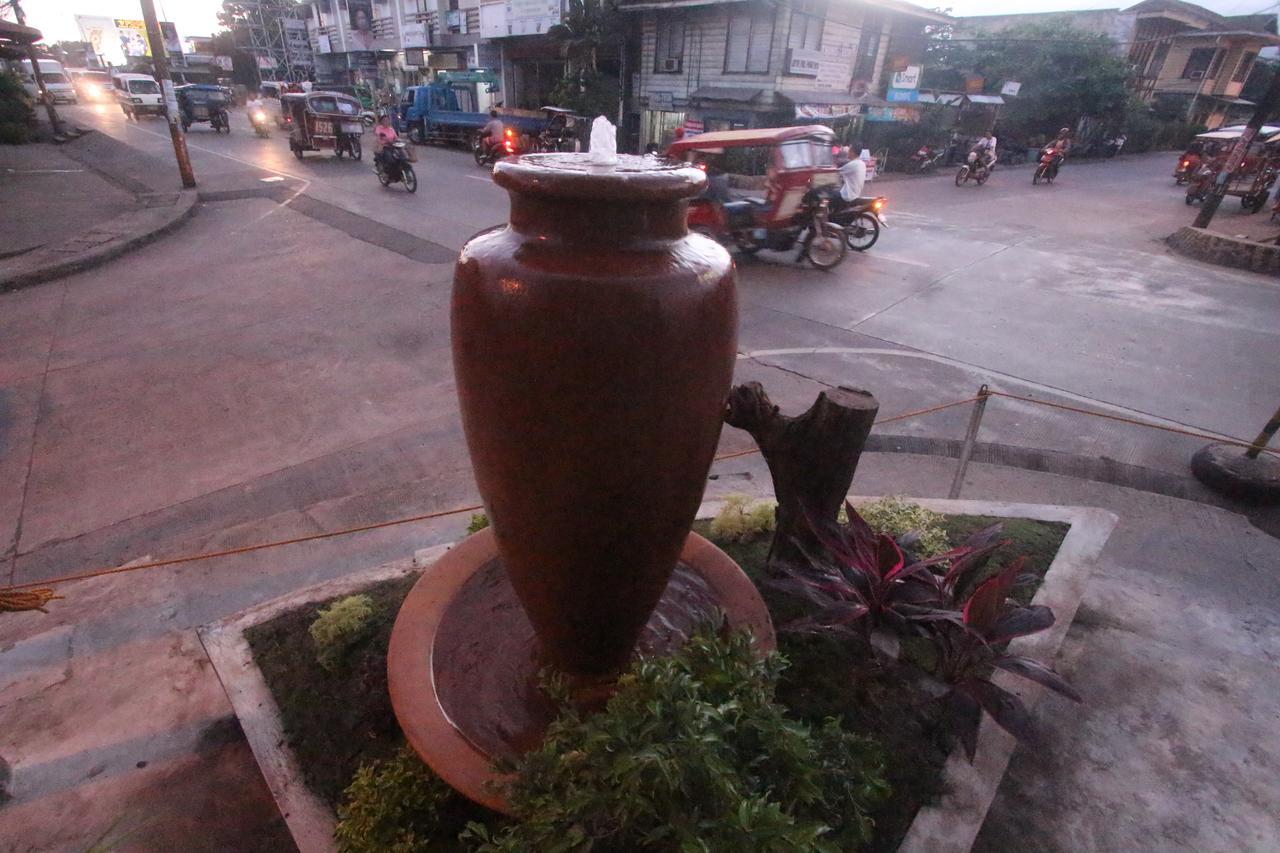 Heart Hotel And Services Dumaguete City Экстерьер фото