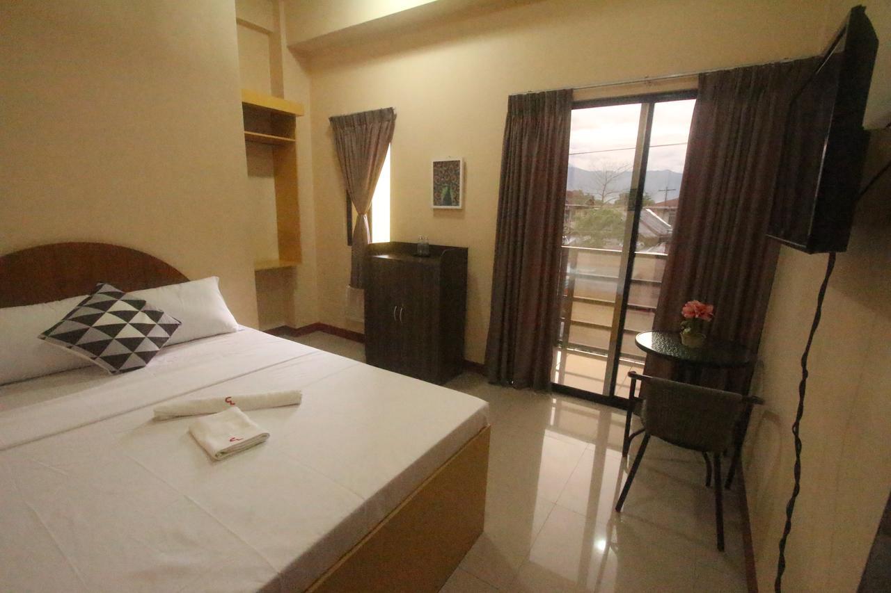 Heart Hotel And Services Dumaguete City Экстерьер фото