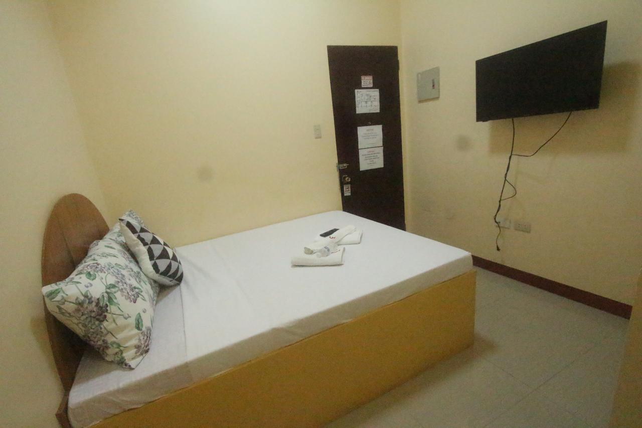 Heart Hotel And Services Dumaguete City Экстерьер фото